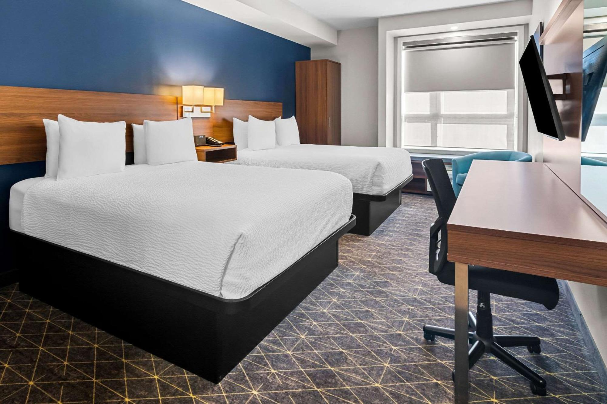 Park Inn By Radisson, Kelowna Ngoại thất bức ảnh